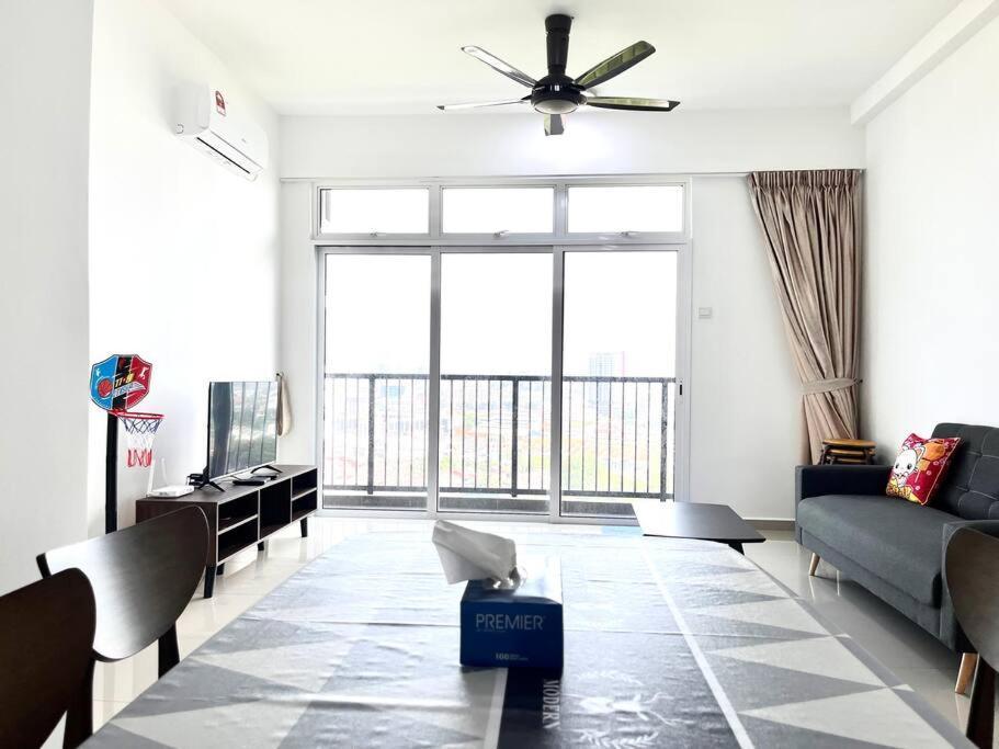 Urban Home-Swimming Pool-City Center Malacca ภายนอก รูปภาพ