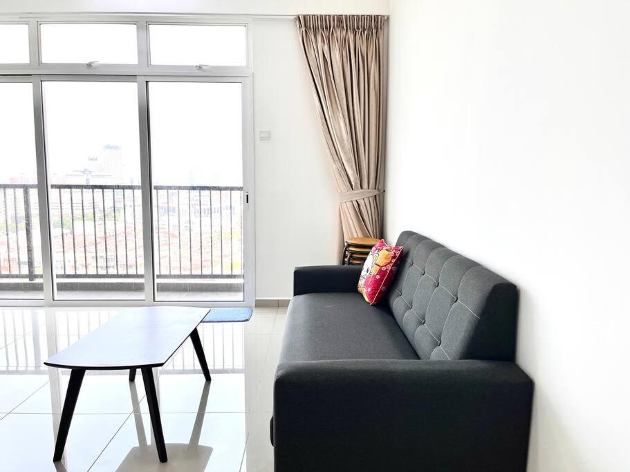 Urban Home-Swimming Pool-City Center Malacca ภายนอก รูปภาพ