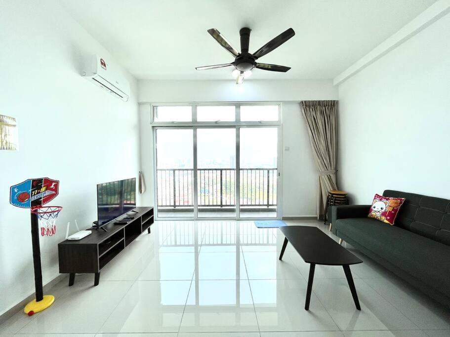 Urban Home-Swimming Pool-City Center Malacca ภายนอก รูปภาพ