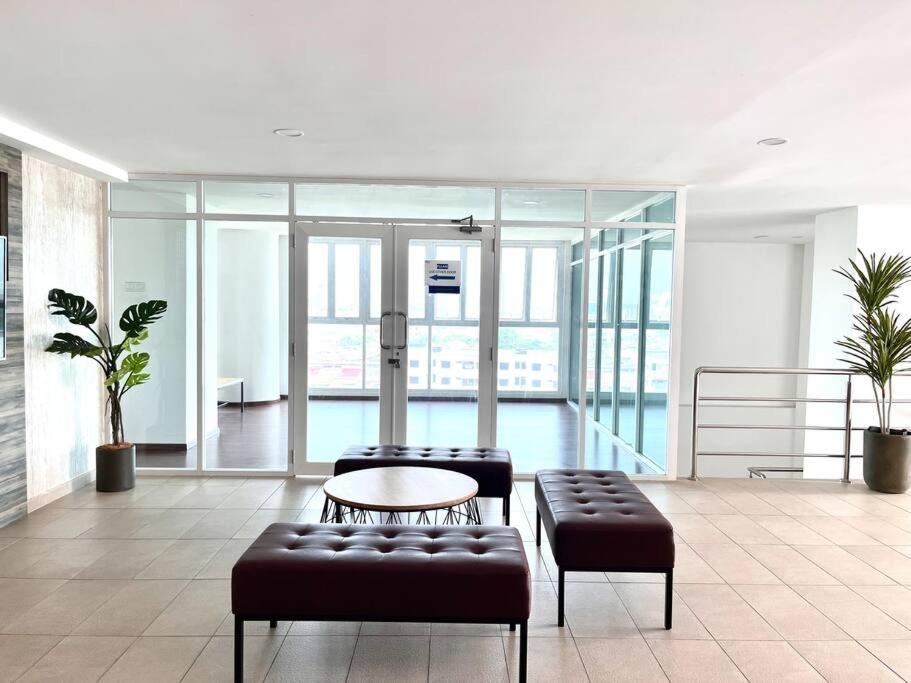 Urban Home-Swimming Pool-City Center Malacca ภายนอก รูปภาพ