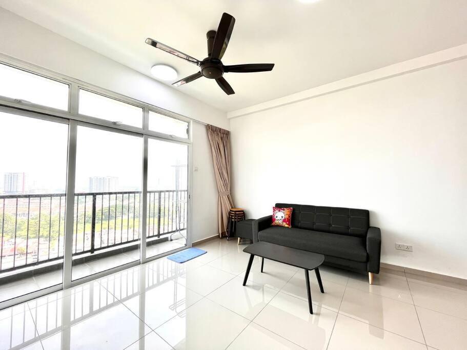 Urban Home-Swimming Pool-City Center Malacca ภายนอก รูปภาพ