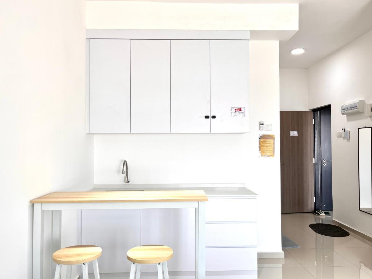 Urban Home-Swimming Pool-City Center Malacca ภายนอก รูปภาพ