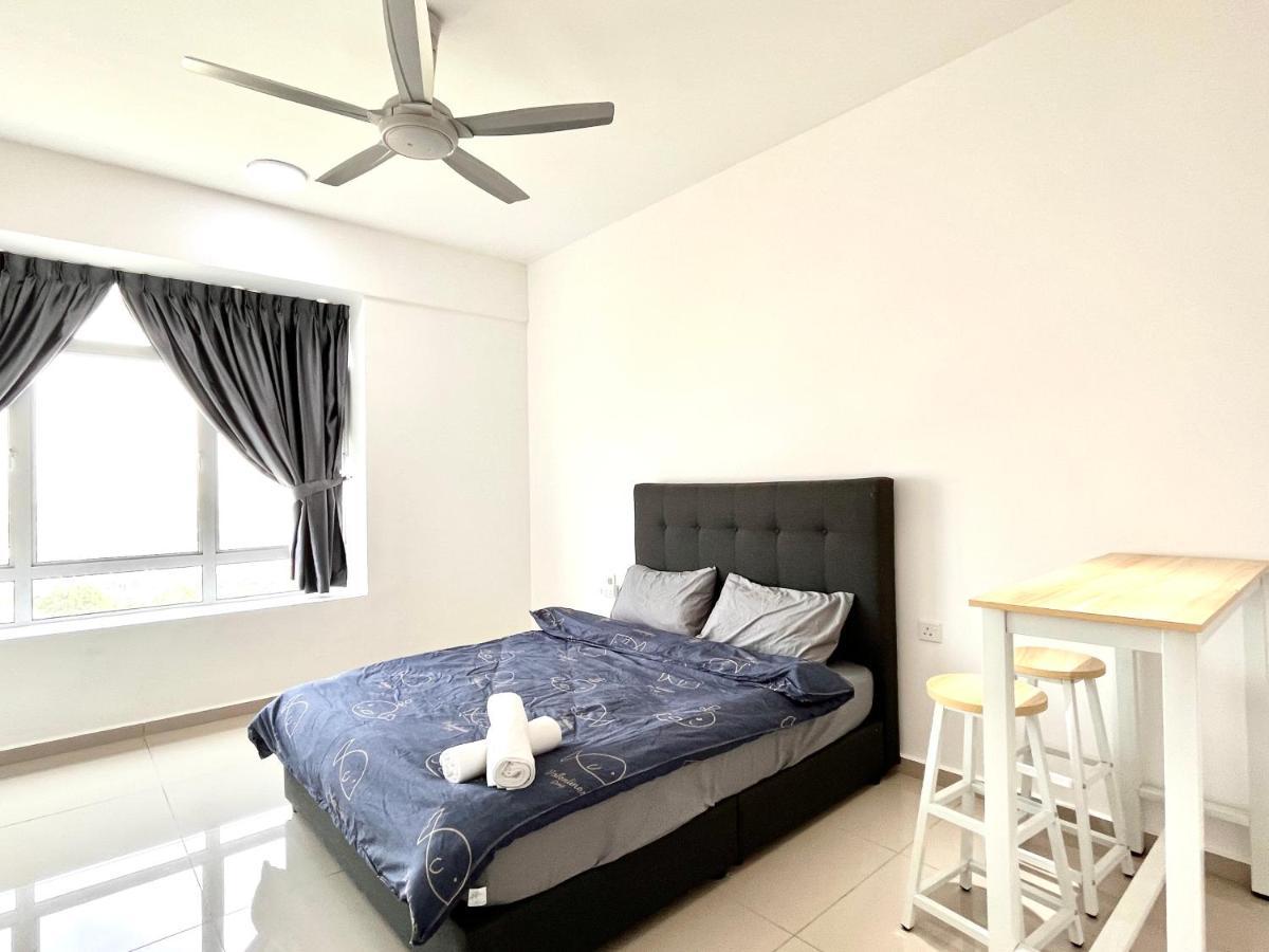 Urban Home-Swimming Pool-City Center Malacca ภายนอก รูปภาพ
